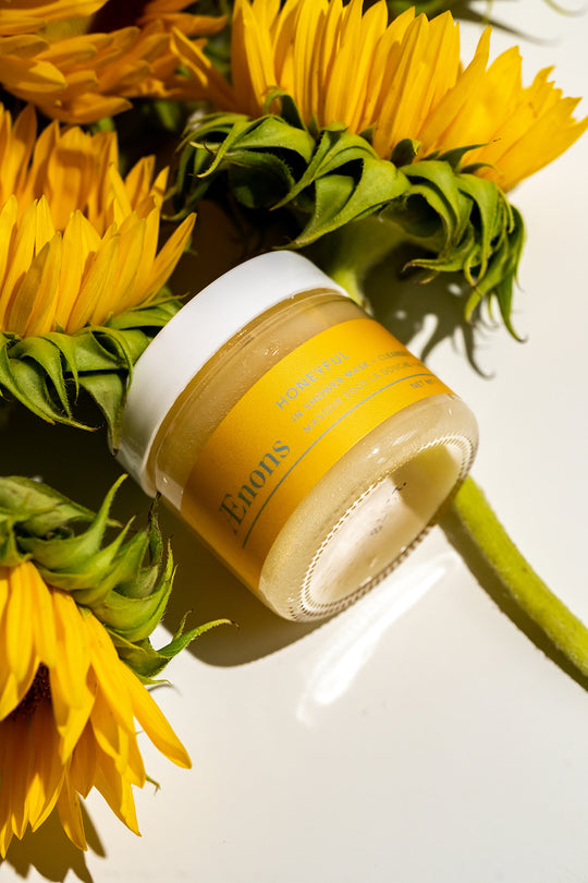 Honey face mask with sunflowers